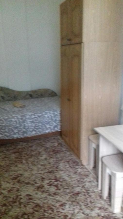 Gelena Гостьовий Двір Uzhhorod Exterior foto
